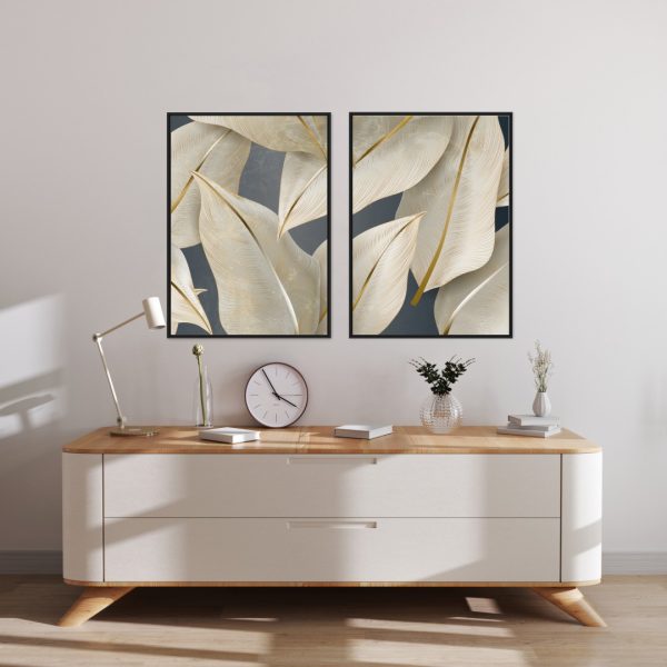 Composição com 2 Quadros com Folhas Douradas