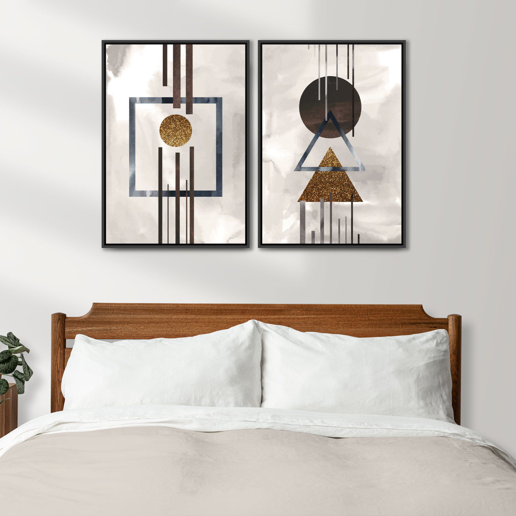 Conjunto com 2 Quadros Geométricos em Tons de Marrom e Dourado