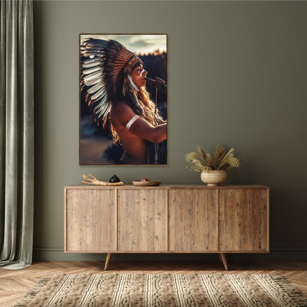 Quadro com Fotografia de Índia Xamânica Tocando Flauta